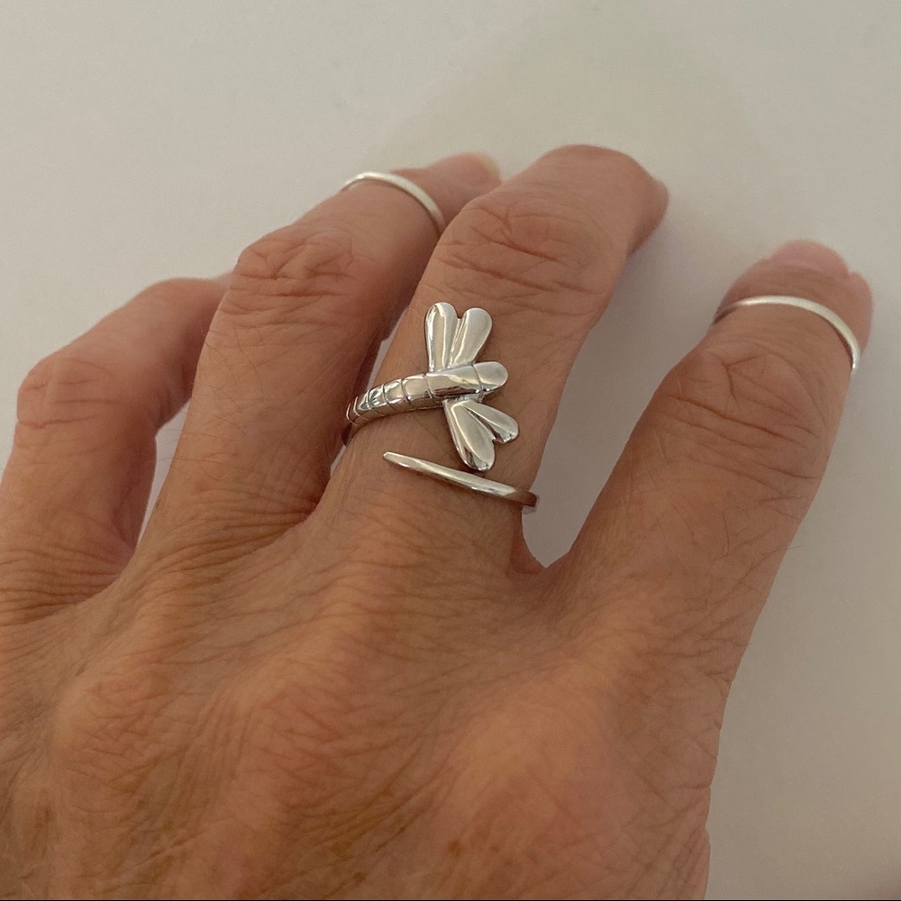 💕💕TOP SELLER💕💕 Sterling Silver Dragonfly Ring - Picture 2 of 7
